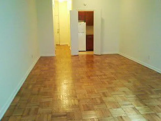 Rented by ALTER REALTY CO INC | media 7