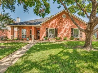 1033 Monarch Dr, Lewisville, TX 75067