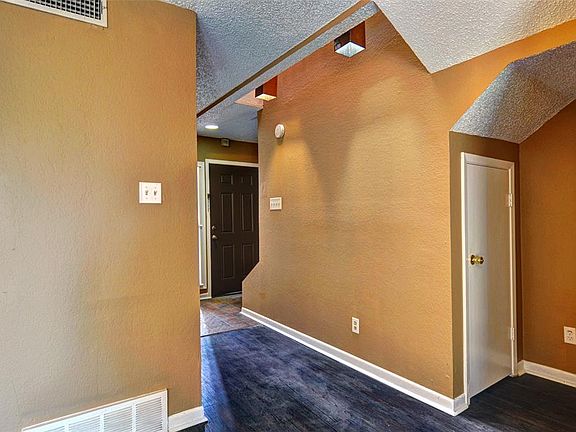 5th image of 4825 Fletcher Ave