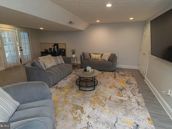 4th image of 2428 Pimpernel Dr