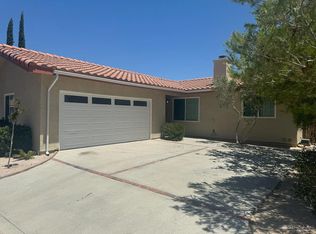 14332 Somerset Dr, Mojave, CA 93501