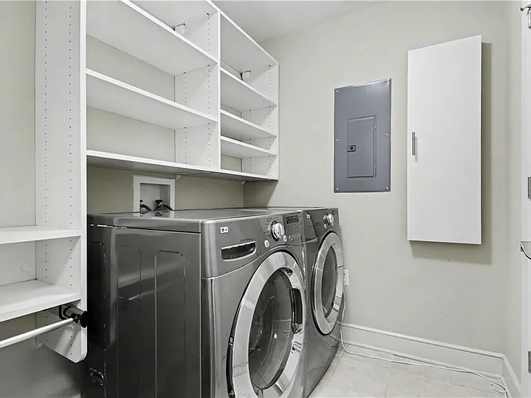 222 12th St NE #1407 — Photo 22
