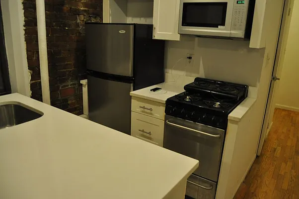 Rented by Sky Management | media 69