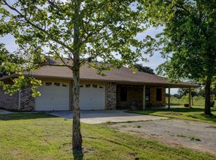 118 Evans Rd, Bandera, TX 78003
