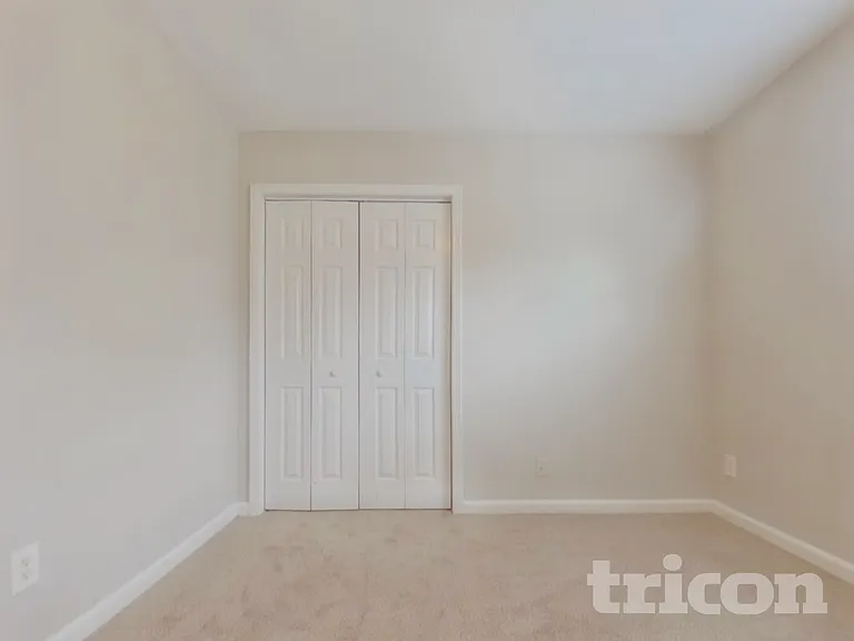 6452 Shadow Ct — Photo 12