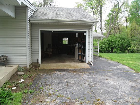 2nd image of 12219 Cheryl Ct