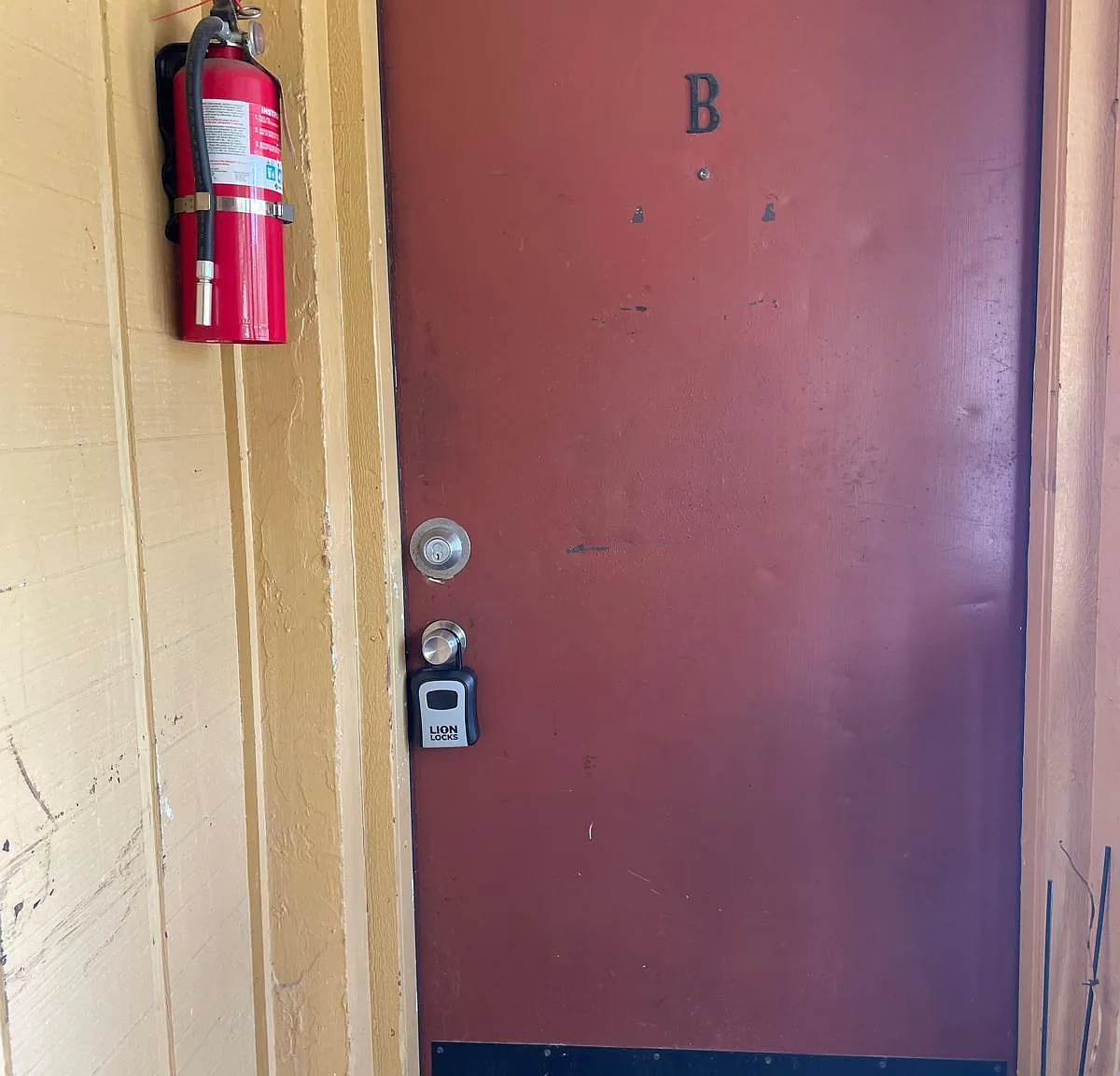 1463 Drew Street Unit B - 1 — Photo 2