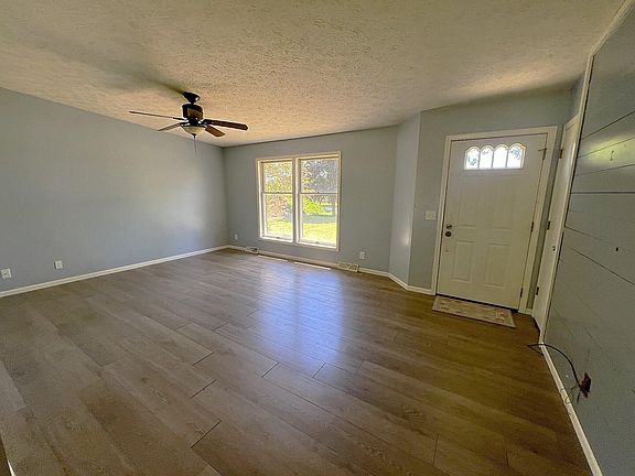 4th image of 27624 Northland Dr