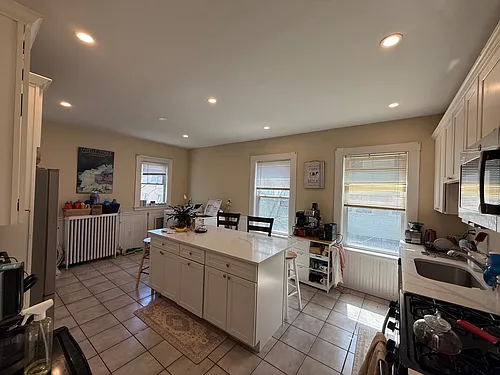 75 Leicester St #75 Photo 1