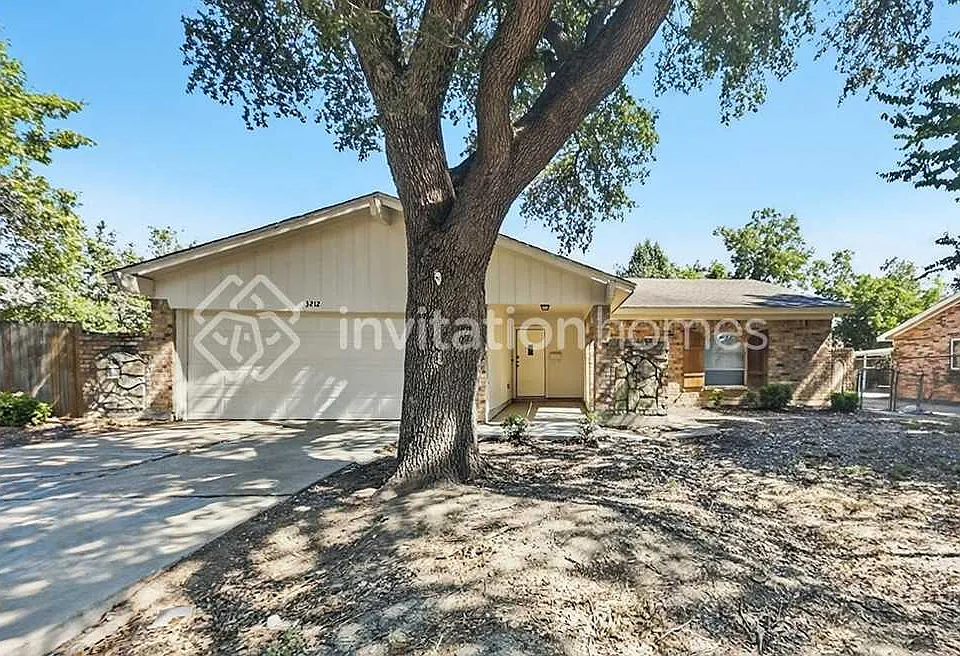 3212 Glenmont Dr