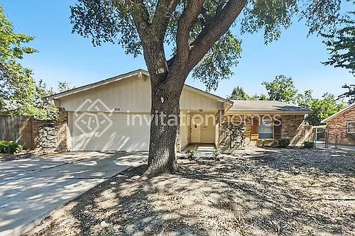 3212 Glenmont Dr Photo 1