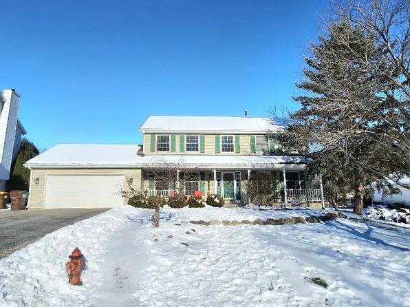 211 Cliffside Pl, Rockton, IL 61072