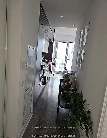 15 Grenville St #2603 — Photo 7