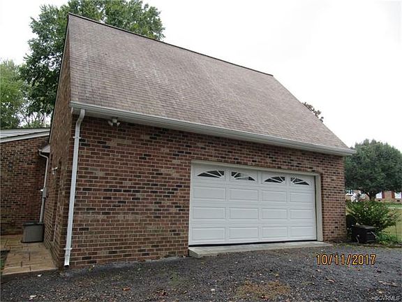 4th image of 2409 Bicors Dr