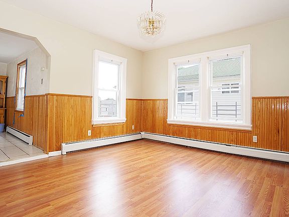 3rd image of 509 Delafield Ave Floor 2