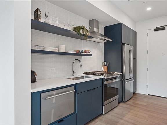 4th image of 500 Merritt Ave #309