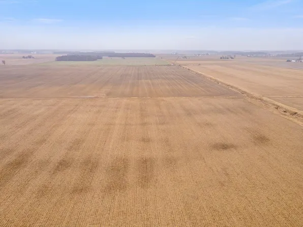 26100 Worden Rd, Harlan, IN 46743