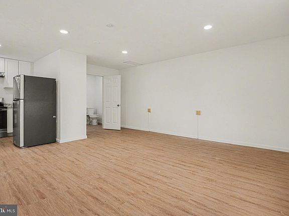 5th image of 107 Allison Rd