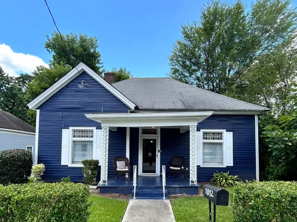 1012 Institute St NW, Conyers, GA 30012