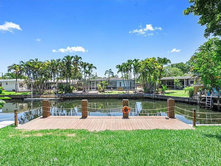 3430 NW 21st Ave — Photo 31