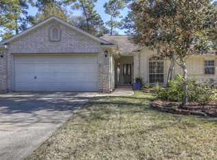 18 Gold Leaf Pl, Conroe, TX 77384