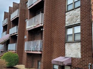 201 12th St APT 16, Palisades Park, NJ 07650