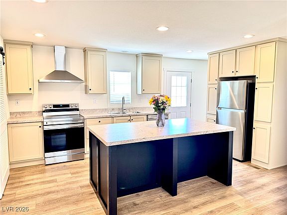 2nd image of 2791 Rio Rancho Dr