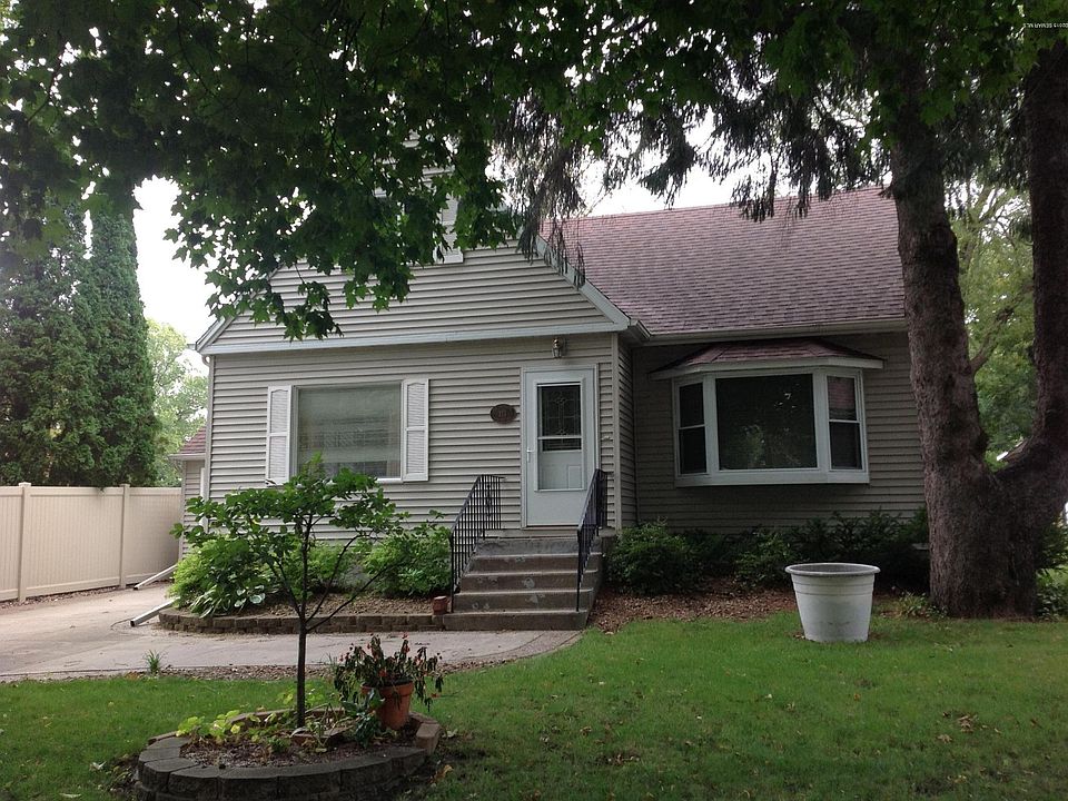 1st image of 213 Lincoln Ave