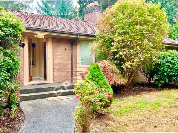 10340 Fischer Pl NE, Seattle, WA 98125