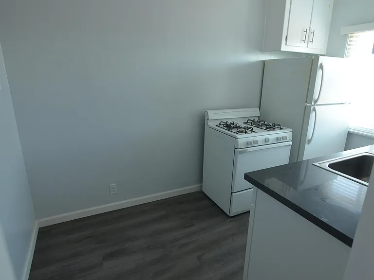 4315 Lennox Blvd #13 — Photo 5