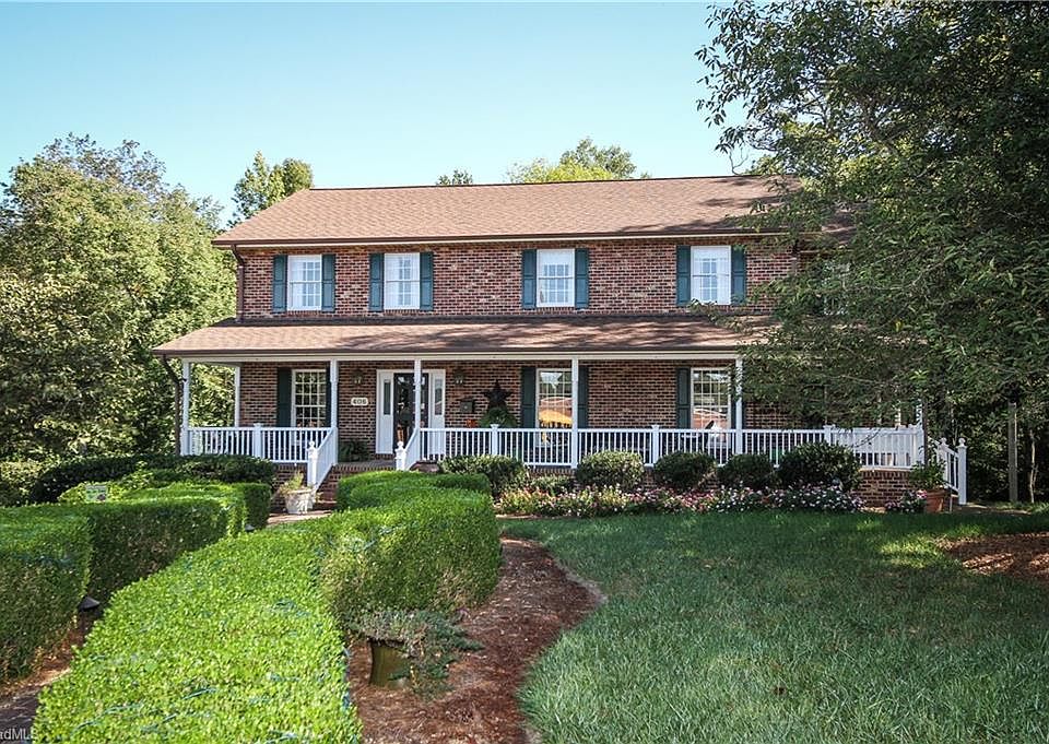 1st image of 406 Oakwood Dr