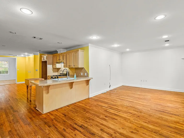7023 H St — Photo 15