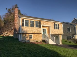 5 Dexter Ave, Sandwich, MA 02563