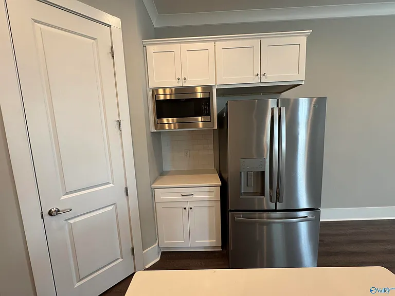 194 Kearny St — Photo 11