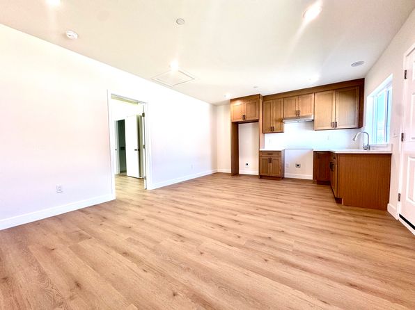 3251 Prospect Ave #B