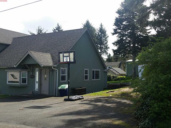 3rd image of 1836 NE 20th St