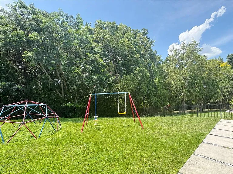 824 Palm Cove Dr — Photo 41