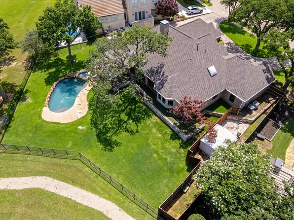 1309 Woodlake Dr, Corinth, TX 76210