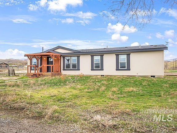 3rd image of 9446 Wright Rd