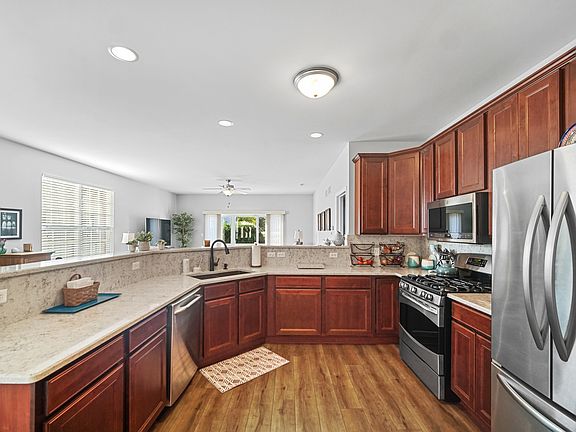 5th image of 8698 Forest Glen Court St