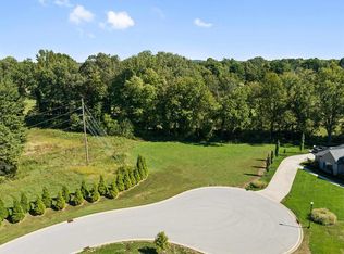 4965 Creek Valley Ct, Owensboro, KY 42303