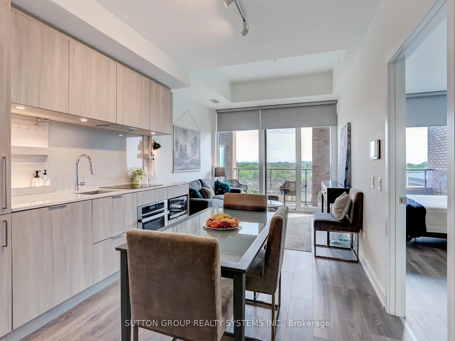 2 bed, $2,550 — Photo 2
