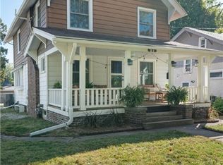 675 38th St, Des Moines, IA 50312