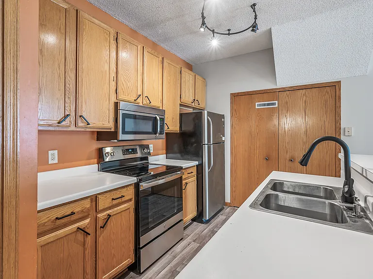 15601 Garnet Way #46 — Photo 28
