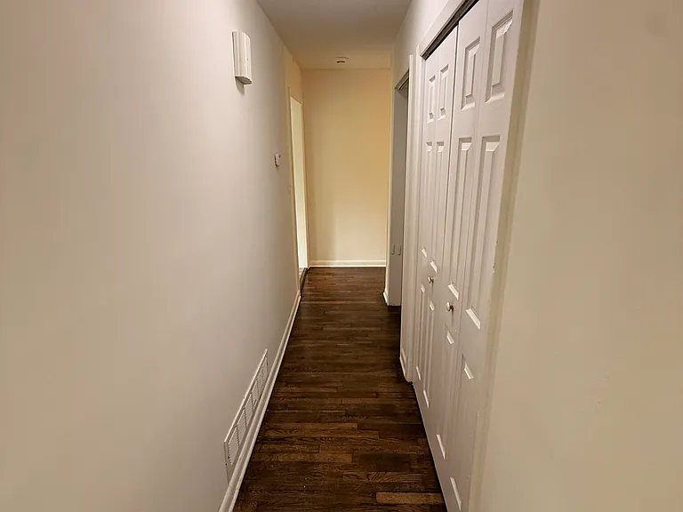 4078 Flintridge Dr — Photo 16