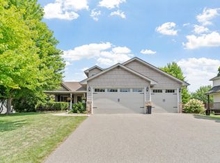 13012 Oakwood Dr, Rogers, MN 55374