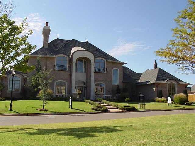 1st image of 5716 Mistletoe Ct