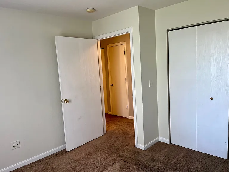 1619 RT Dunn Drive — Photo 18