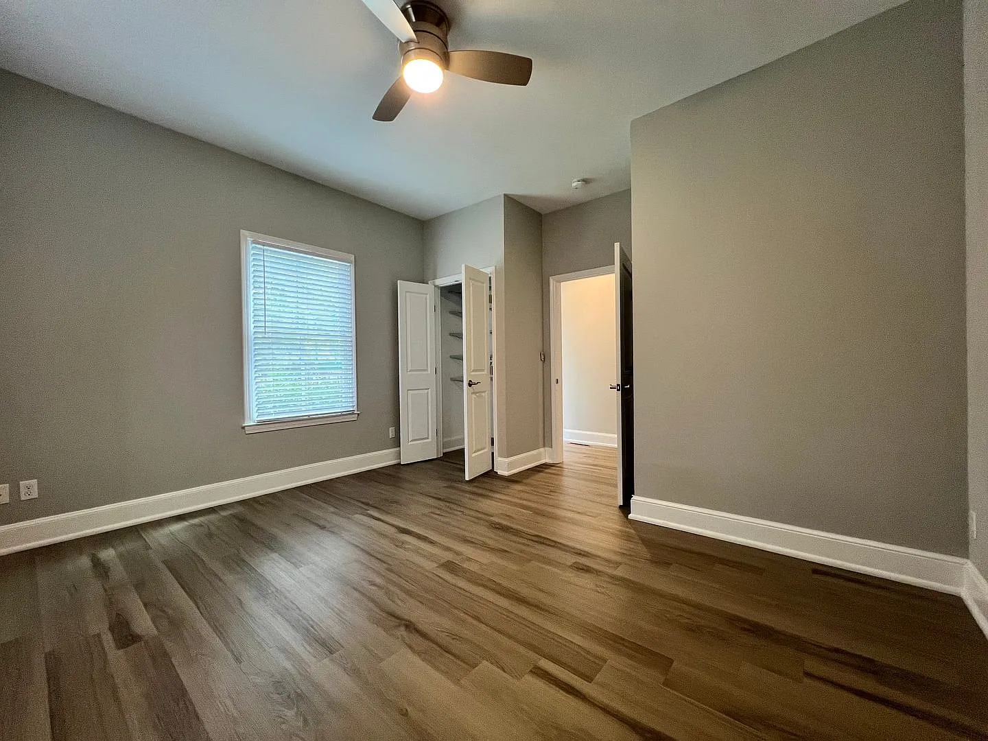 917 Campbell Ave — Photo 4