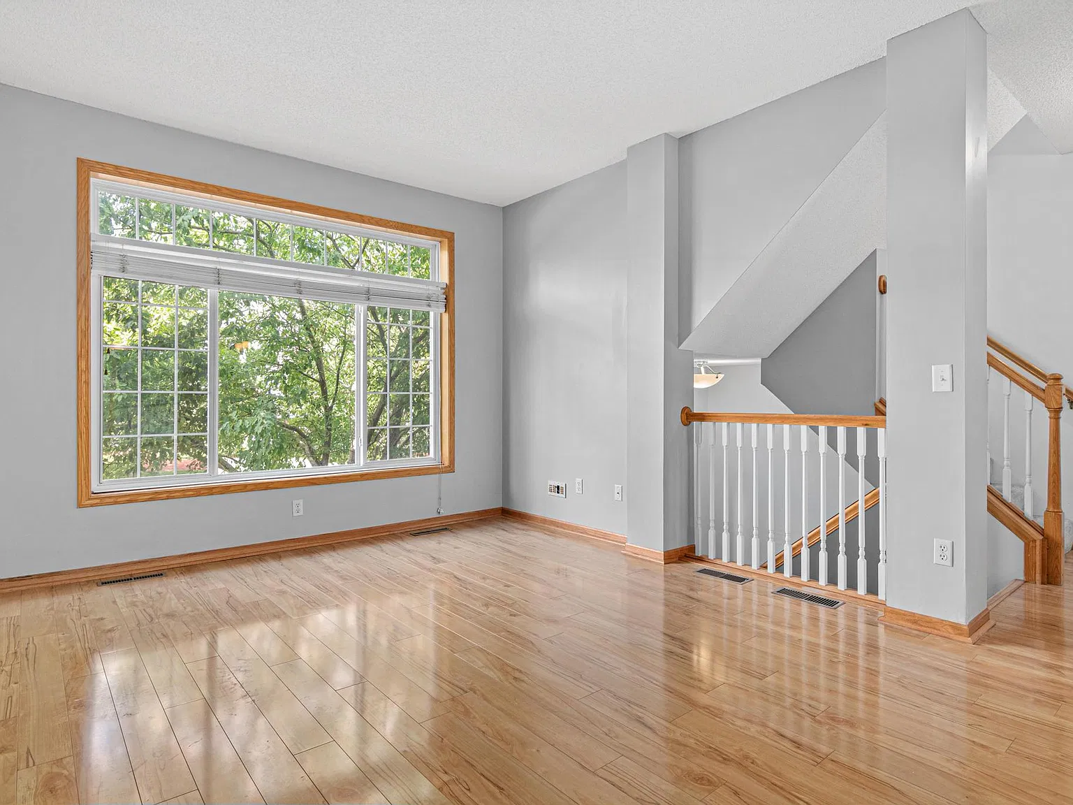 2 bed, 1.5 bath, 1485 sqft, $2,000 — Photo 4